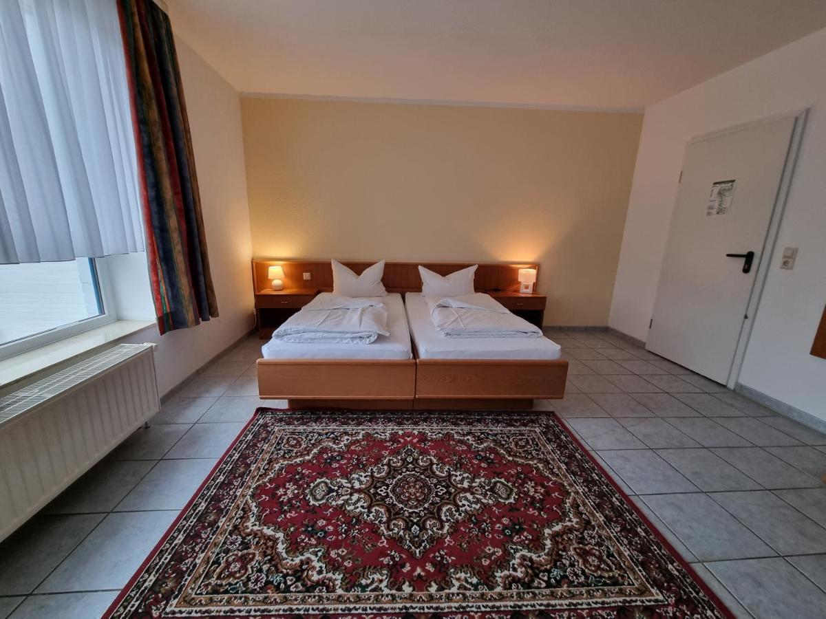 Erbenholz Hotel Laatzen Bagian luar foto