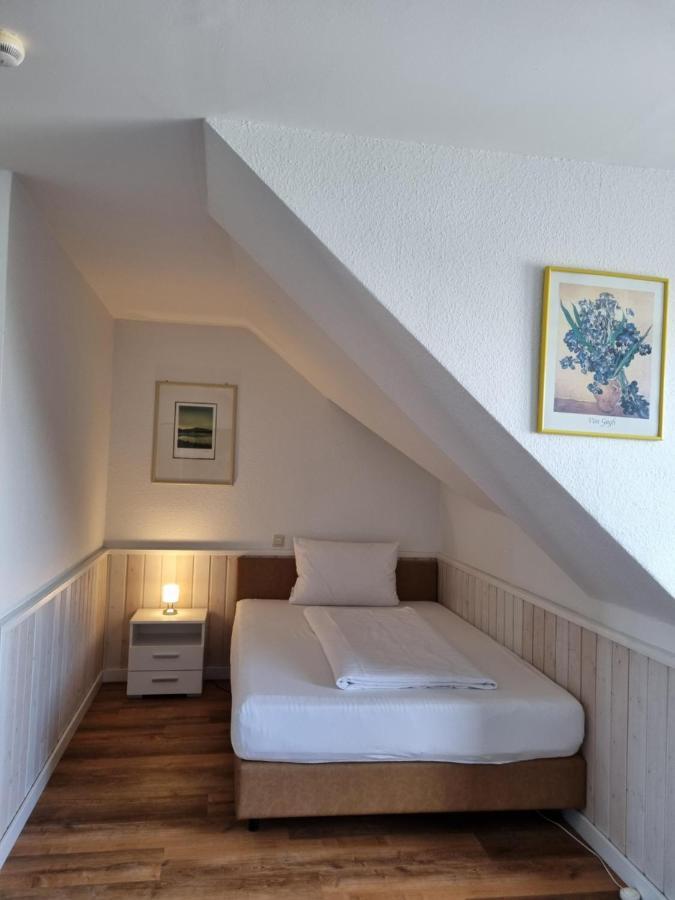 Erbenholz Hotel Laatzen Bagian luar foto