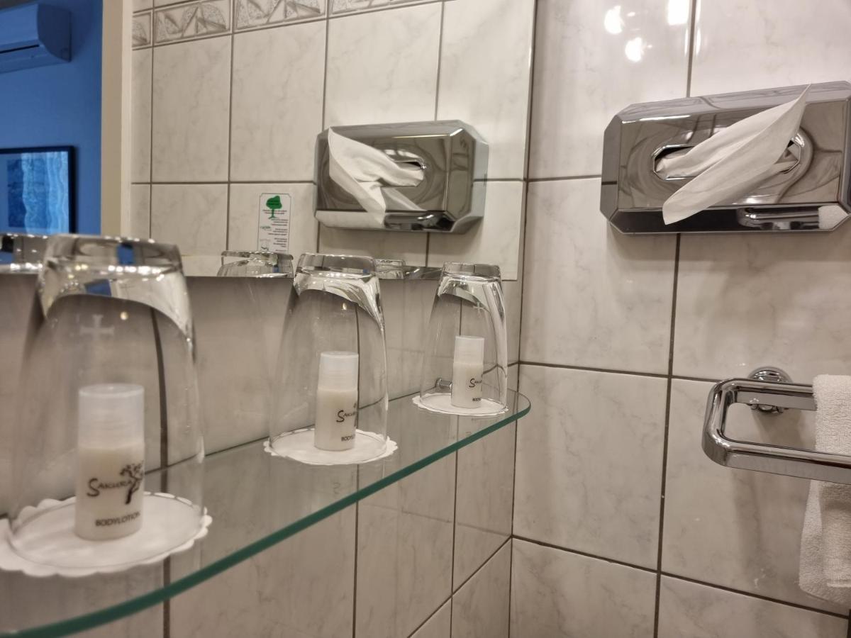 Erbenholz Hotel Laatzen Bagian luar foto