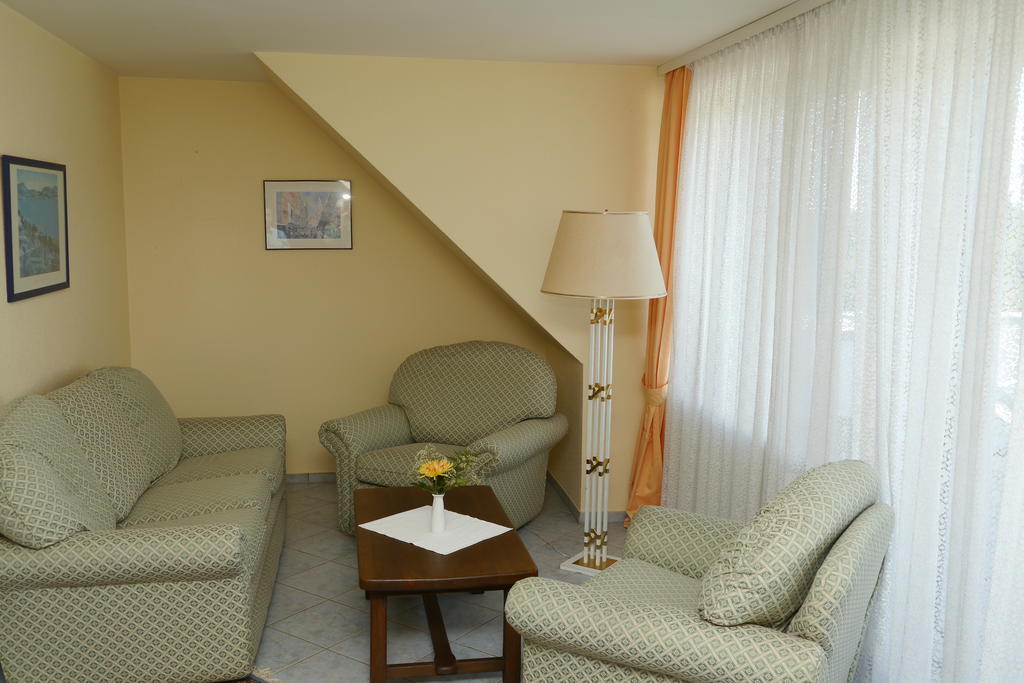 Erbenholz Hotel Laatzen Ruang foto