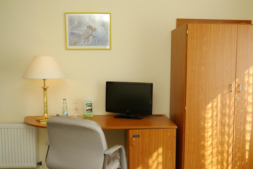 Erbenholz Hotel Laatzen Ruang foto